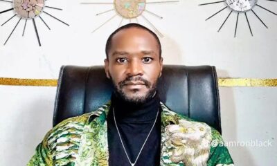 L’artiste togolais Narcisse Essowé Tchalla, connu du public sous le nom de Aamron, a comparu devant la chambre d’instruction de la Cour d’appel de Lomé. La justice devait notamment examiner la demande de restitution de son permis de conduire, toujours retenu dans le cadre de la procédure judiciaire en cours.