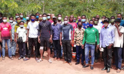 Dans un communiqué rendu public début mars, l’organisation affirme avoir recueilli plusieurs témoignages de meuniers révélant une réalité particulièrement difficile pour ces travailleurs, dont les revenus et les conditions de travail seraient très éloignés des normes prévues par la législation togolaise