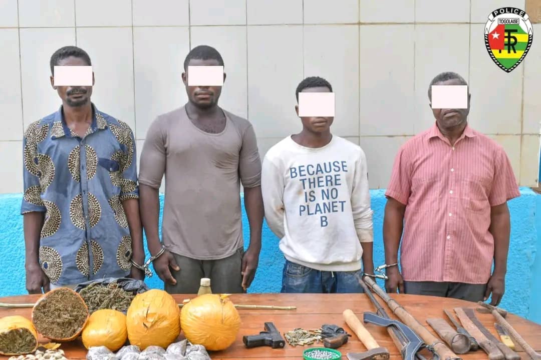 Togo : trois individus interpellés à Agou-Nyogbo pour trafic d’armes, de drogues et de produits prohibés