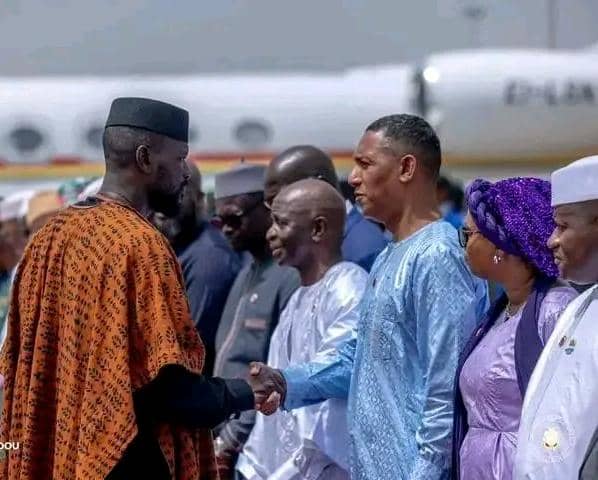 Guinée : Mamadi Doumbouya de retour à Conakry après plusieurs semaines d’absence