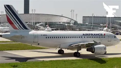 C'est chaud : Donald Trump vire sa ministre de la Sécurité intérieure