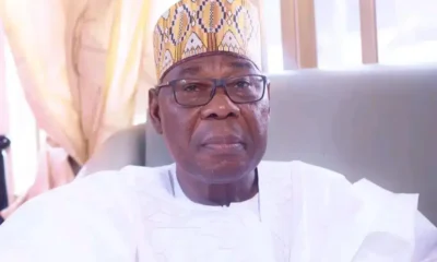 L’annonce de la démission de l’ancien président béninois Thomas Boni Yayi de la présidence du parti Les Démocrates a provoqué une onde de choc au sein de l’opposition. Réunie le 6 mars 2026, la coordination nationale du parti a finalement décidé de rejeter cette démission, maintenant provisoirement l’ancien chef de l’État dans ses fonctions.