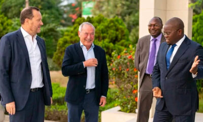 L’homme d’affaires égyptien Samih Sawiris séjourne actuellement au Togo. Reçu par le ministre Arthur Lilas Trimua à Lomé, il explore des opportunités d’investissement dans plusieurs secteurs, notamment le tourisme et l’immobilier.