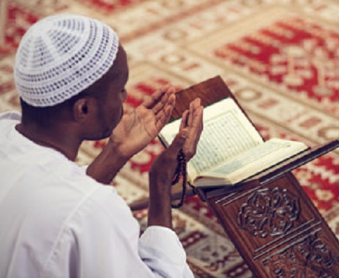 Fortes tensions dans la communauté musulmane à Kpalimé : un imam agressé à la mosquée centrale